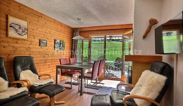 Middle class flat for 3 to 4 people, small living room, kitchen area with dishwasher, small double b