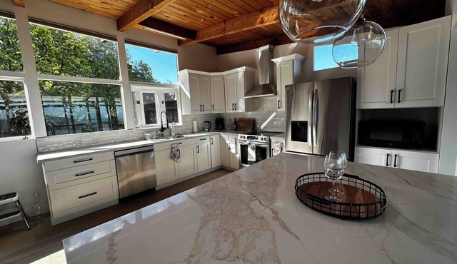 Middle Ridge Spectacular View - 5 Bedroom