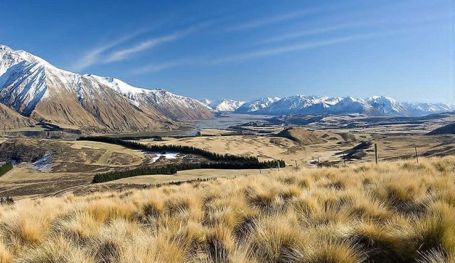 Middle Rock High Country Farm Stay, nature calls - relax, escape, explore!