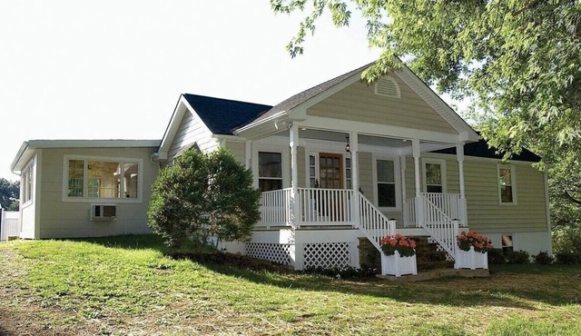 Middleburg~The Plains High speed Internet! 1 level w back deck, Mountain View!