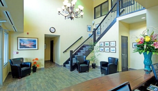 Midland Inn & Suites