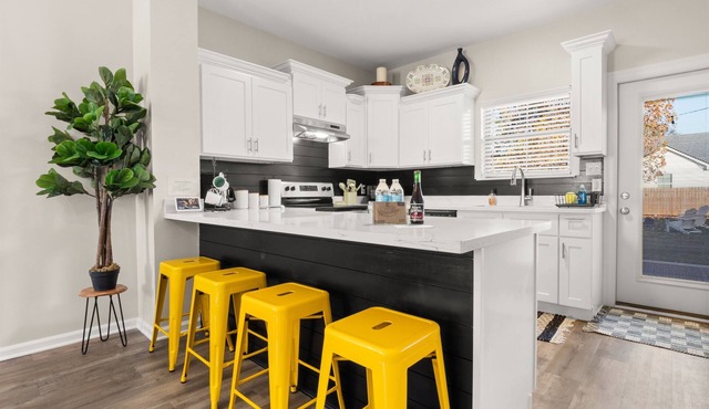 Midnight Moon Townhome - Near Casinos & Golf - Sleeps 8