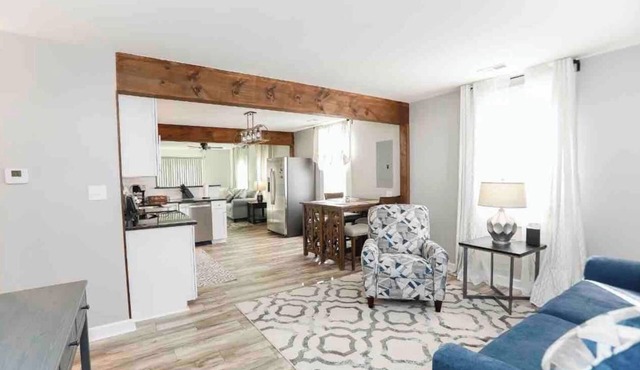 *Midterm/Longterm* Buckroe Beach Bungalow EV chrg