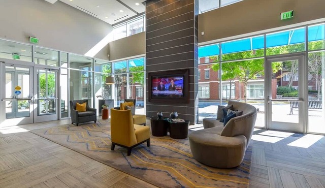 Midtown Atlanta 1BR Skyline Balcony Corner Condo by Piedmont Park Luxe Pad