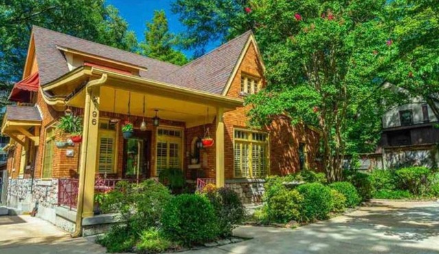 Midtown Bungalow - Walk to Overton Square