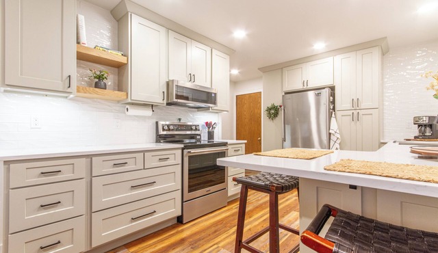 Midtown Comfort & Convenient home - 3 bedrooms in Dubuque