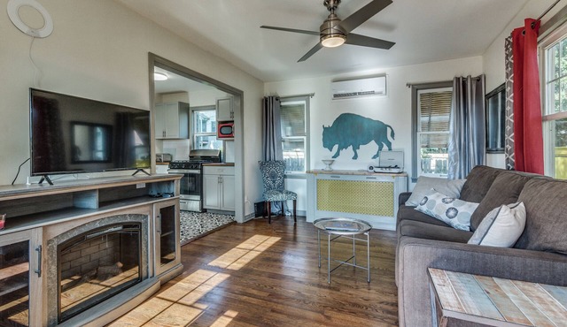 Midtown cottage near OCU/minutes to Bricktown
