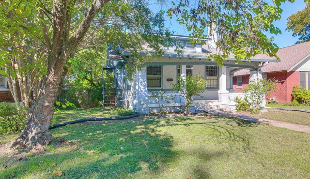 Midtown Duplex 1 Mi to Memphis Zoo & Overton Park!