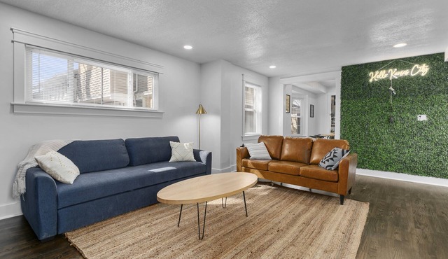 Midtown Manor Central Location - 1 Mile to Plaza