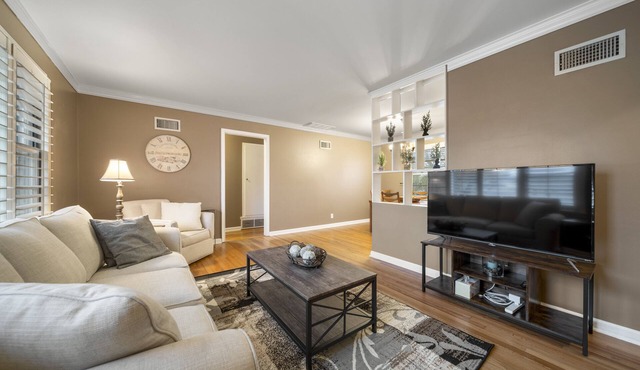 Midtown Marvel near all Tulsa hot-spots