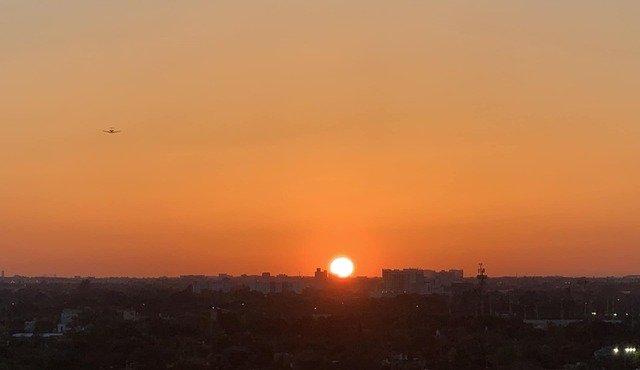 Midtown Miami/Wynwood 1 BR Condo w/FREE PARKING & VIEWS!