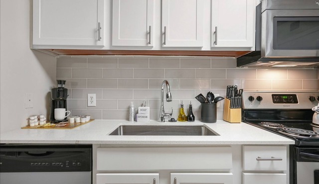 Midtown Modern Sleep Easy