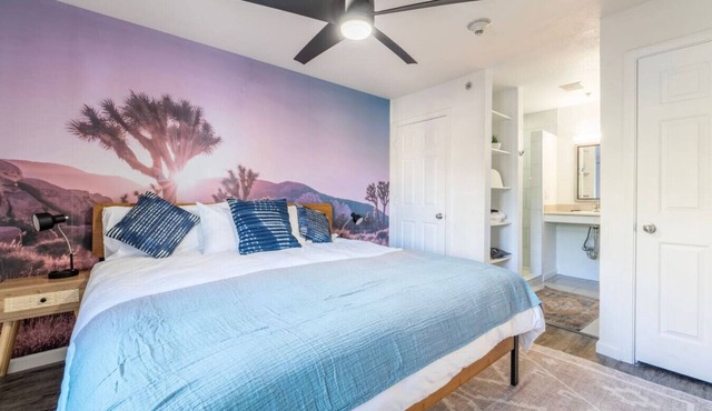 Midtown Modern - Stylish 2BR Lodging in Reno