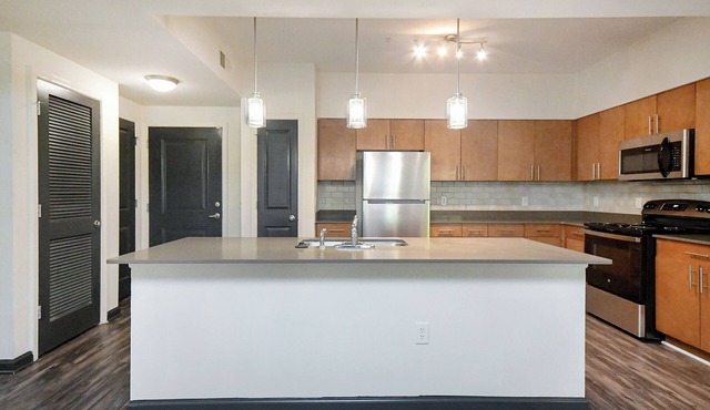 Midtown Mosaic - 2BD 2BA Corporate Apartment