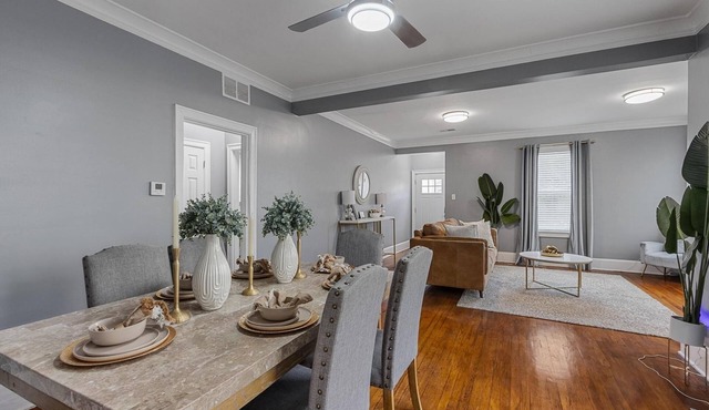 Midtown Retreat - 4mi to Downtown/Large Private Deck