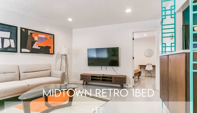 Midtown Retro 1 Bed Apt