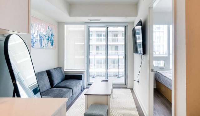 Midtown Toronto Amazing 1Bed 1Bath