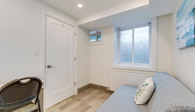 Midtown Toronto Apartment