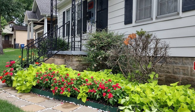 Midtown Vintage Belle House conveniently located in the center of Jonesboro.