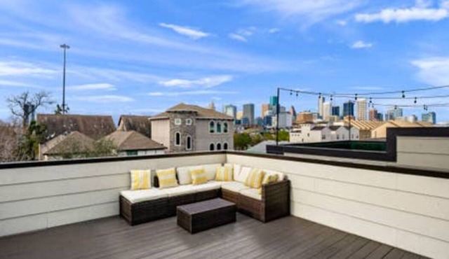 Midtown with a View!