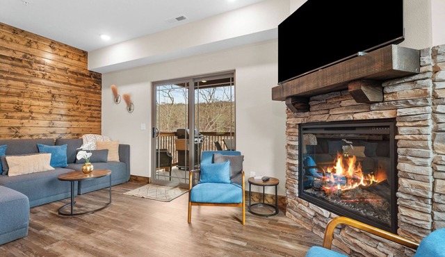 Midwest Surf Retreat Near Pools + Hot Tub