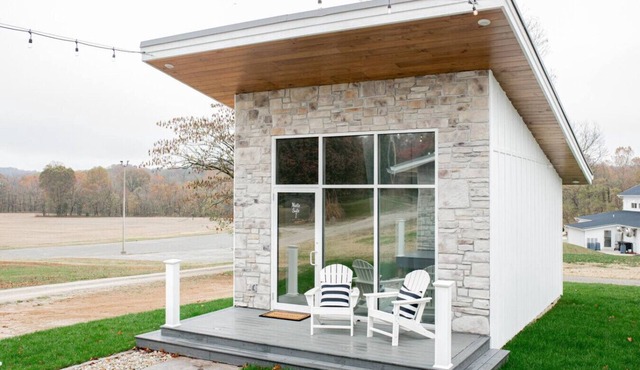 Miette Suite at Baetje Farms