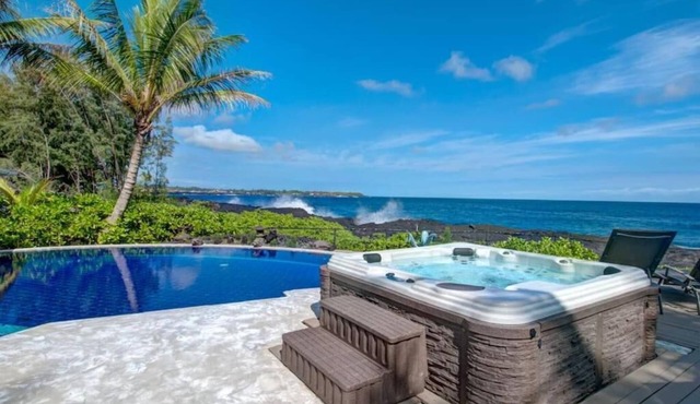 Mika Kai 4 bd w/Pool and Hot Tub - Epic Spot for Whale Watching!