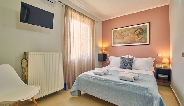 Mika's Valley View House