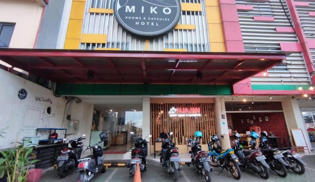 Miko Rooms & Capsules hotel