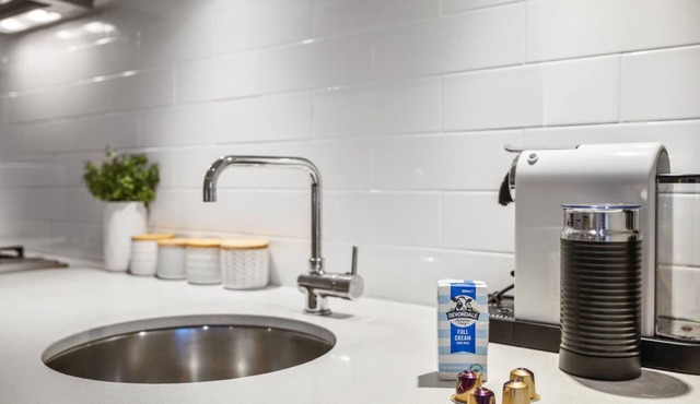 “MILA” Trendy Prahran 1-Bed Apartment with Balcony