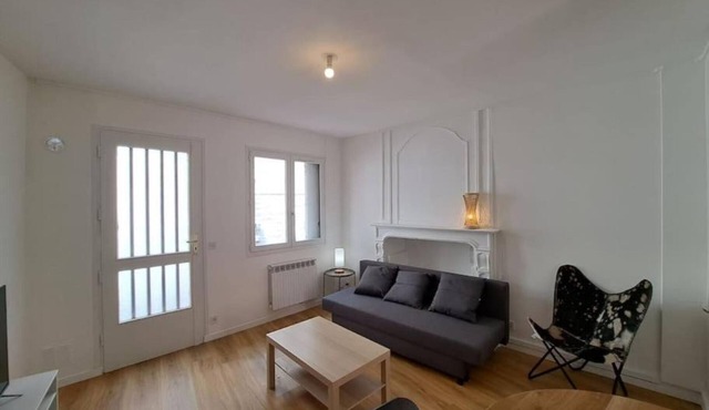 Milan - Au Milieu des Maisons de Champagne