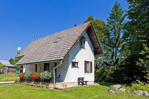 Milan in Rastovača - Haus für 4 Personen