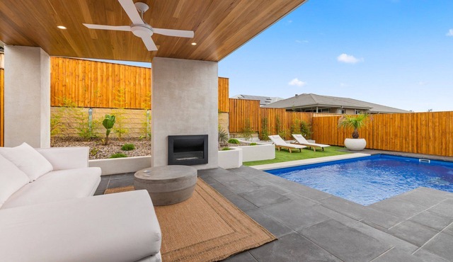 Milburn Circuit Boolaroo 44 - Entertainer's delight, inside and out