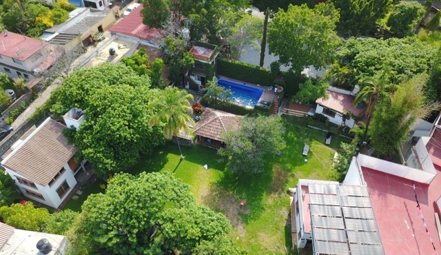 Milcoapa is an amazing vacation home in the heart of this mystic town.