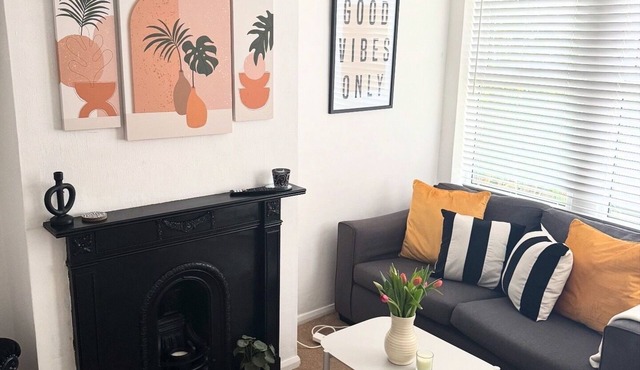 Mildmay House in Moulsham | long Stays Welcome