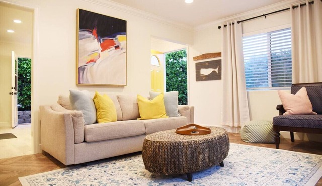 Mile to Ocean! Fully Fenced Private SoCal Cottage