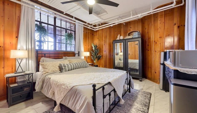 Miley House Suite Sum