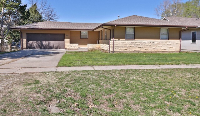 Milford lake home near boat ramp, Flag Stop Resort & Fort Riley