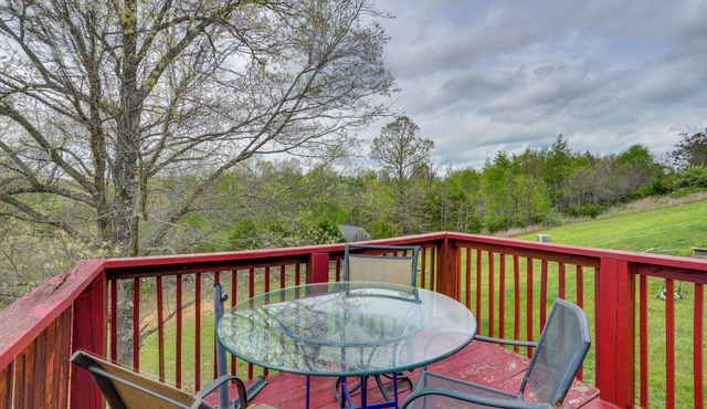 Military Family Retreat w/Fire Pit on Route 66