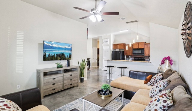 Military PCS friendly,10 mins to Fort Cavazos,fenced yard, Garage, Pet friendly
