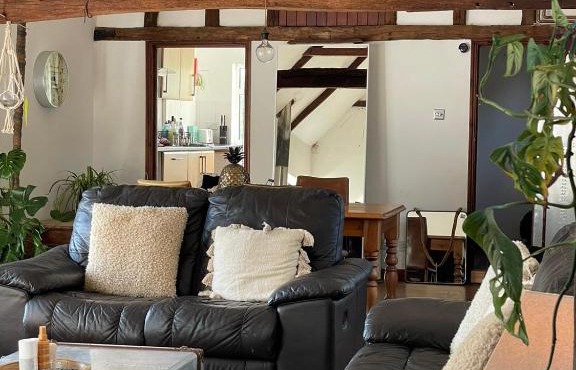 Milk Barn - Rustic farm stay