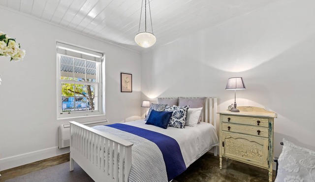 Milk + Honey House is a contemporary, comfortable 1850's cottage, near Angaston