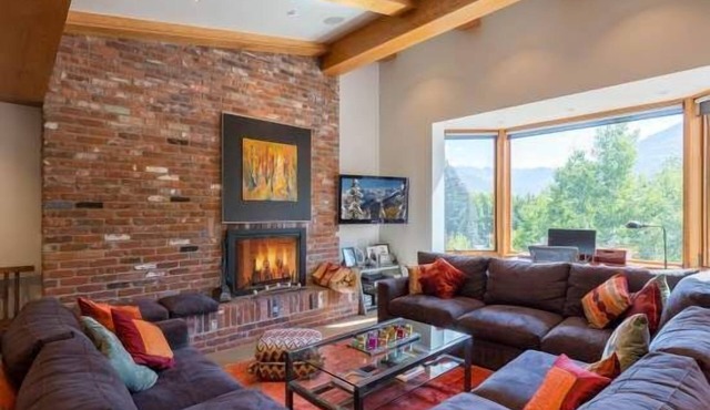 Mill Creek Court Condos 100 Yards From Gondola One! Penthouse Condo
