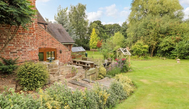 Mill Farm - The Farmhouse