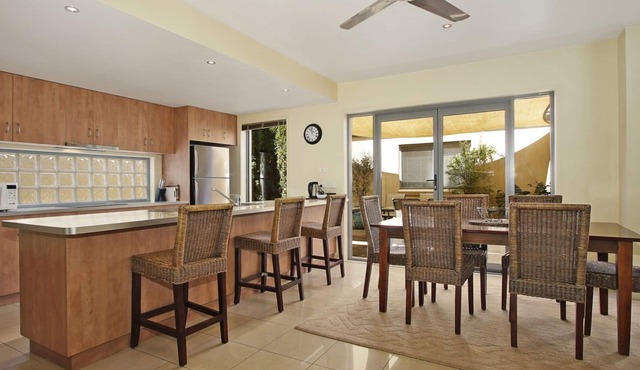 Mill House in central Bright