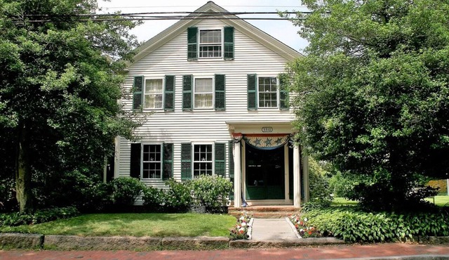 Mill & Main 3310-Ba Your Summer Retreat Awaits You in Charming Barnstable Village