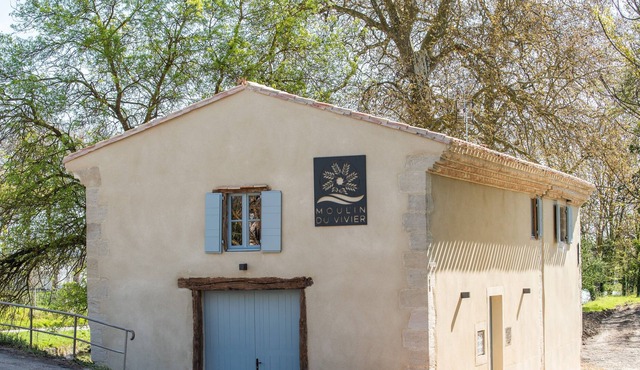 Mill on the Canal du Midi, sharing cottage, Castelnaudary