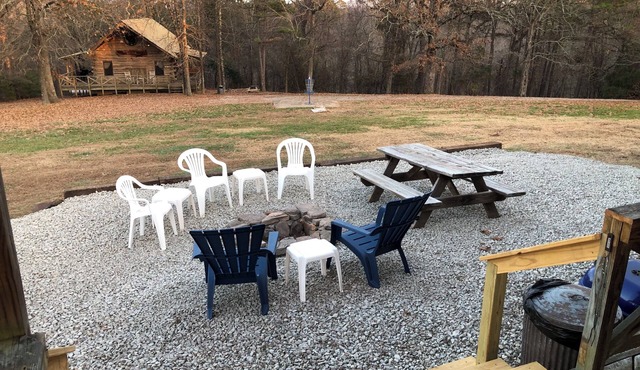 Millers Landing 2 - Sleeps 8. Hot Tub. 2 min to Buffalo Pt