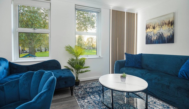 MILLFIELD PARK VILLAS WITH GREAT VIEWS OF THE PARK