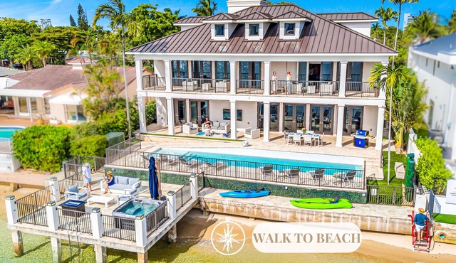 Million Dollar Views/Private beach/Heated pool/Walk to Beach/Harbourview Key | VlLLAS